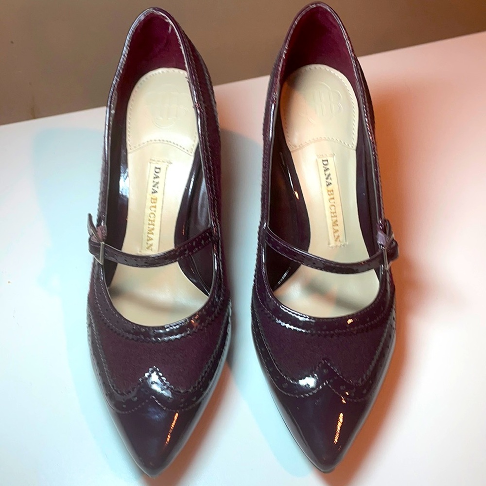 Dana Buchman wing tip Mary Jane heels